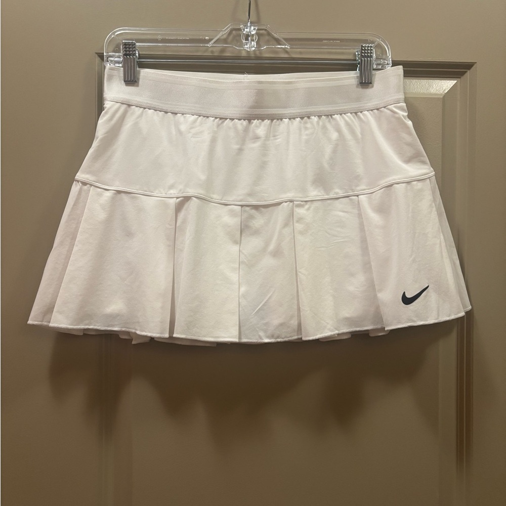 Nike Women's White Tennis Skirt